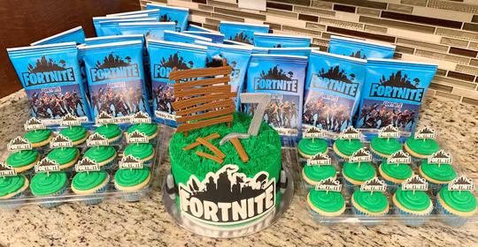 Fortnite Cake, Fortnite Theme Deco, Fortnite Cupcakes, Fortnite Chip Bags