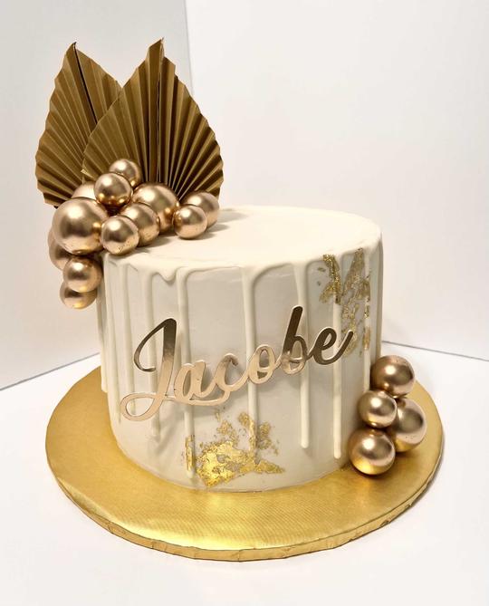 Elegant Gold Fan/Ball Cake, Elegant Gold Cake, Gold Cake, Man Birthday Cake, Gold Fan and Ball Cake