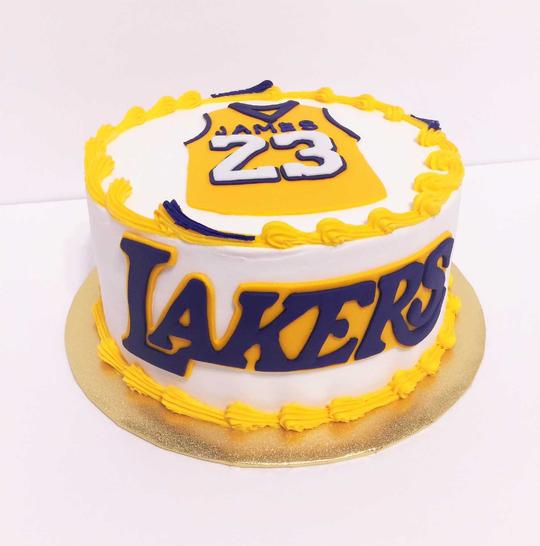 Lakers Jersey cake, Lakers Cake, Yellow & Purple Cake