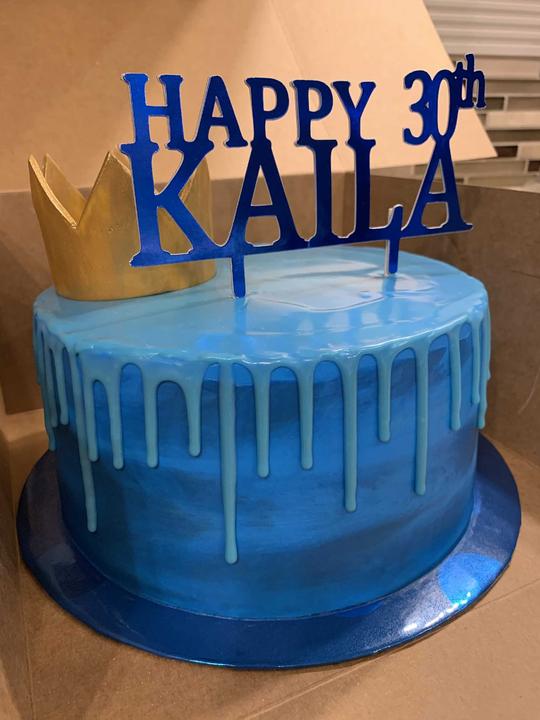 Shades of Blue Drip Cake, Blue Drip Cake, Crown Birthday Cake, Drip Cake, Shades Of Blue Cake